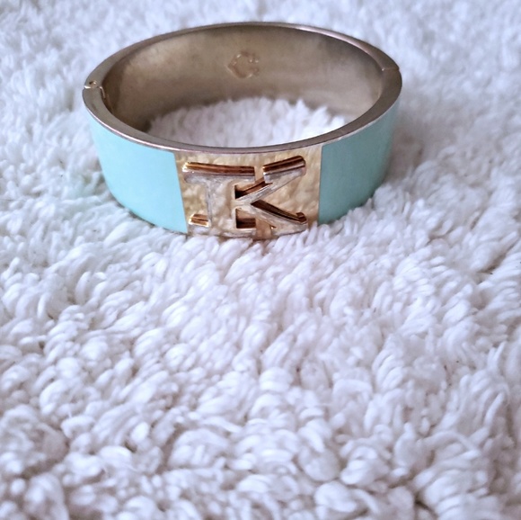 C. Wonder Accessories - HP🔥6-29-20🔥FINAL PRICE🔥C WONDER CUFF BANGLE